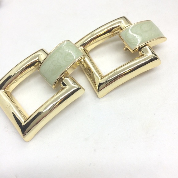 VINTAGE 80S GREEN GOLD TONE SQUARE DOOR KNOCKER CLIP ON EARRINGS - Picture 8 of 12